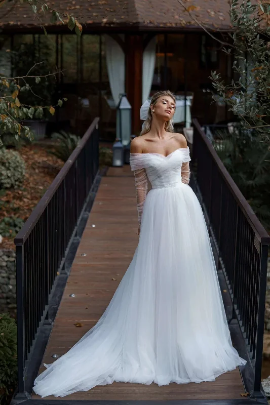 Popular Wedding Dresses, Off Shoulder Long Bridal Gowns, Tulle Newest Wedding Dresses OK1984 Popular Wedding Dresses, Off Shoulder Long Bridal Gowns, Tulle Newest Wedding Dresses OK1984
